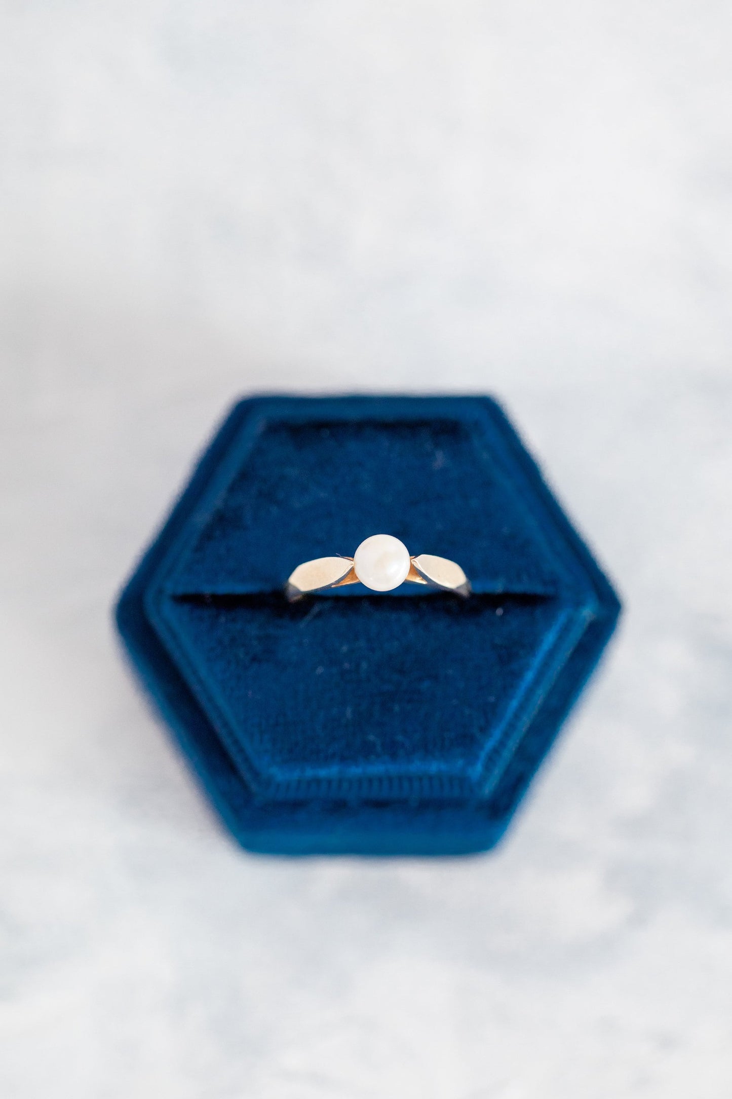 Boîte à bagues en velours bleu marine, boîte à bagues de fiançailles, fente simple et double, boîte monogramme