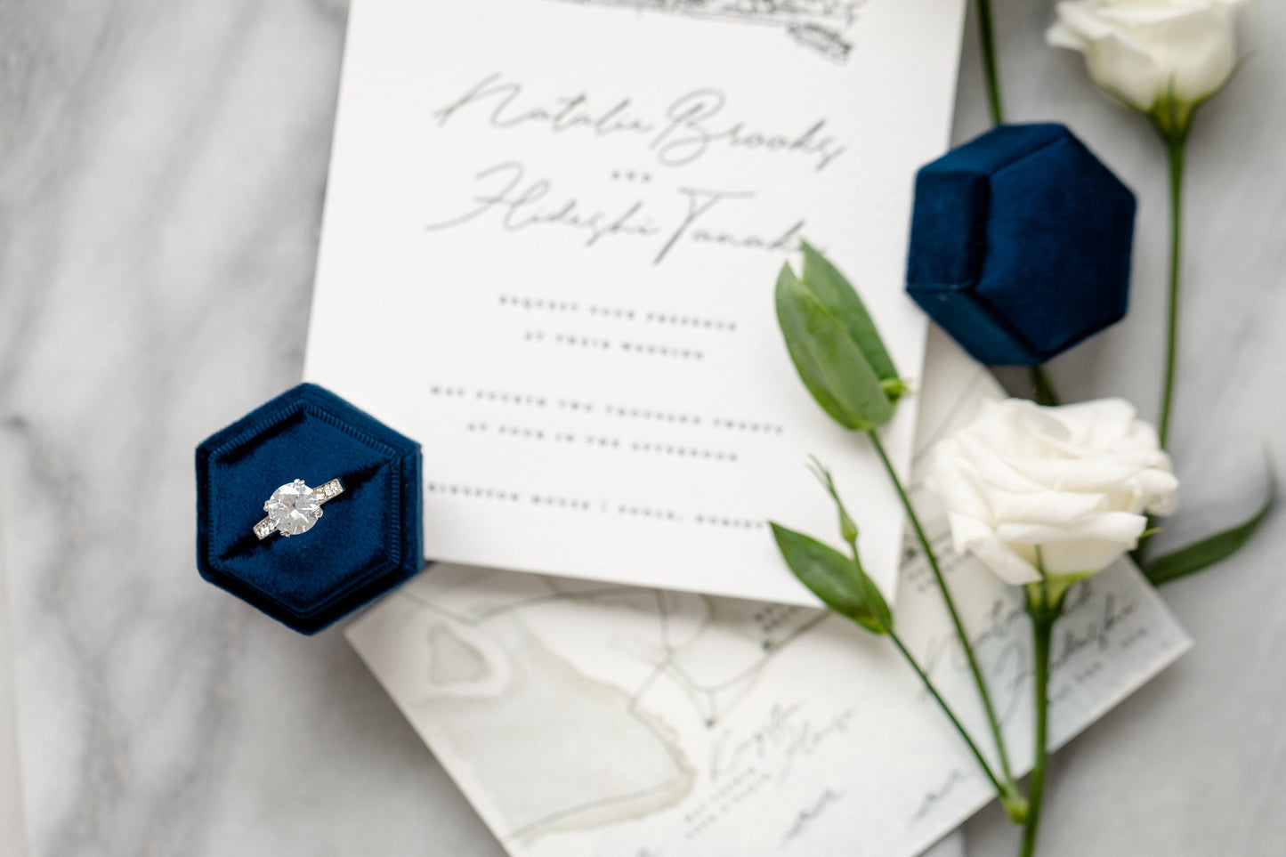 Boîte à bagues en velours bleu marine, boîte à bagues de fiançailles, fente simple et double, boîte monogramme
